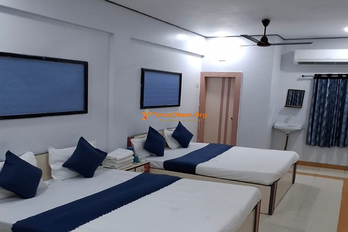 Hotel Trimurti - Dwarka 4 Bed Room View