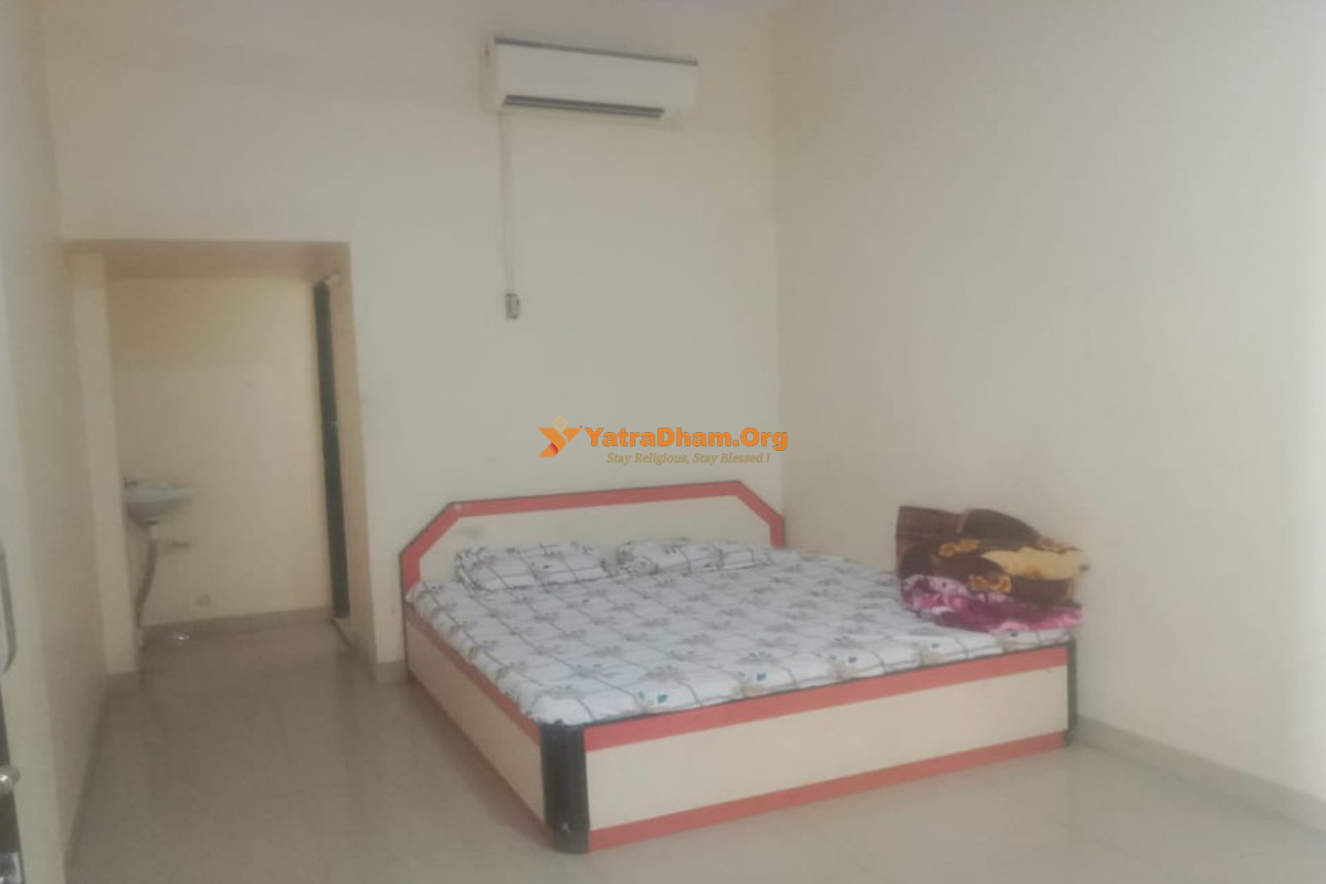 Swami Leela Shah Sindhi Dharamshala Ujjain 2 Bed Room