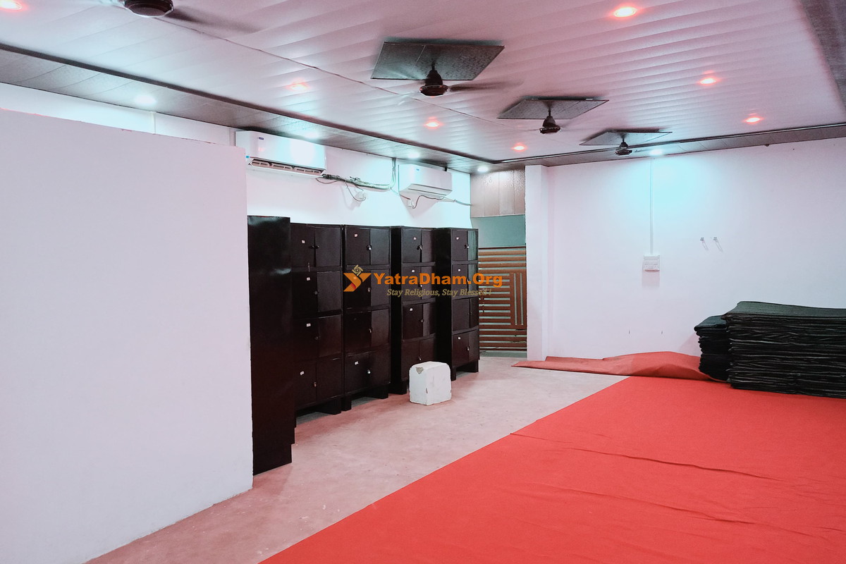 Shri Narayanam Dharamshala Prayagraj (Allahabad) 2 Bed Room