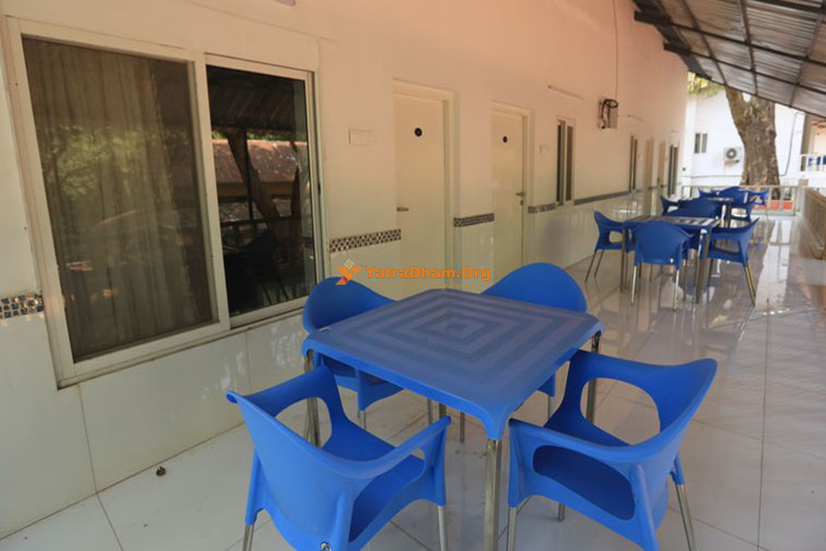Zalawadi Sanitorium Matheran Dining Area