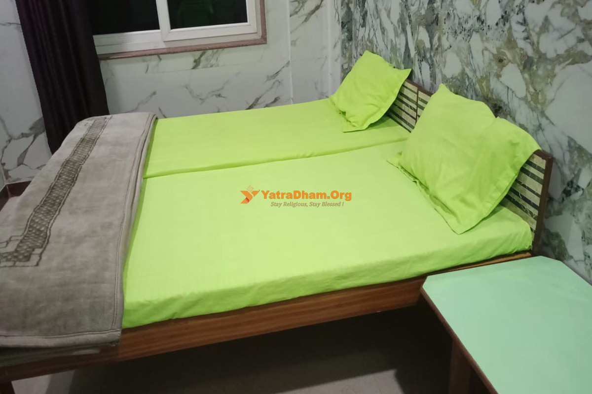Shri Keshav Ji Goudiya Math Mathura 2 Bed Room View