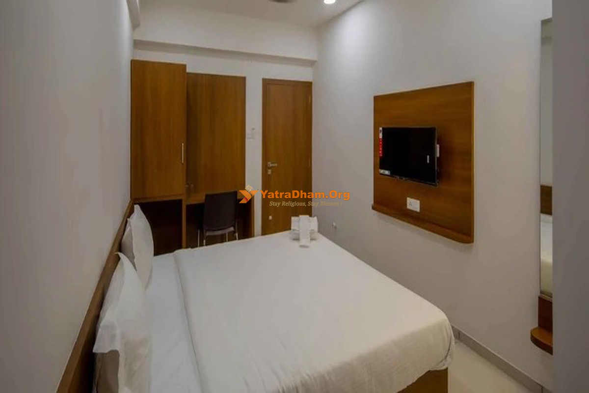 Hotel Venus Veraval Room