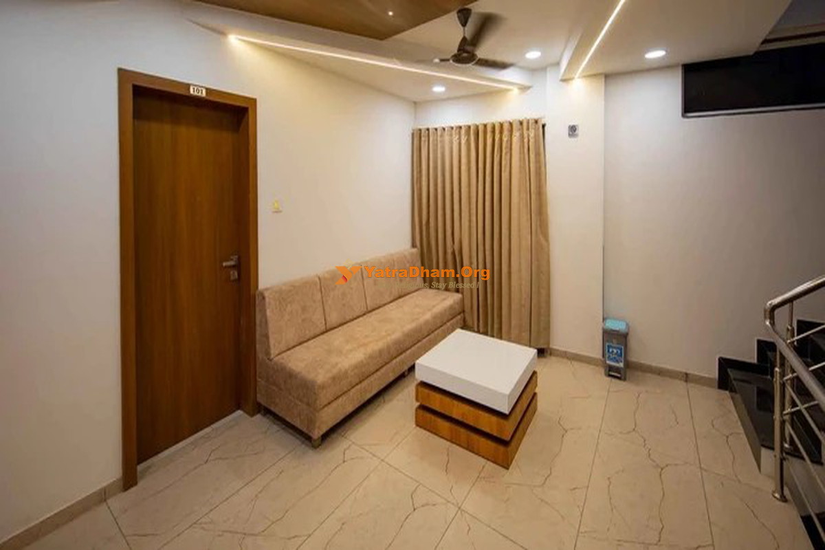 Hotel Venus Veraval Loby