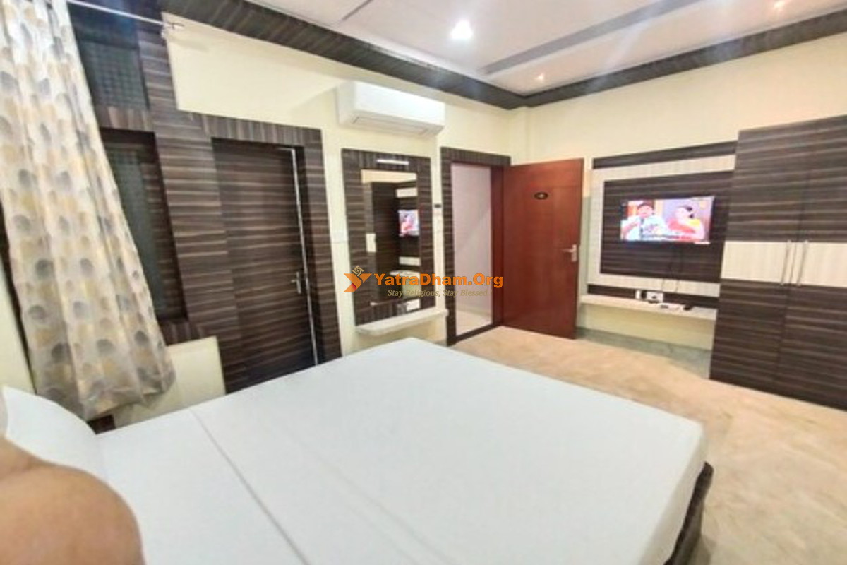 Hotel Nandini Palace Varanasi 2 Bed Room