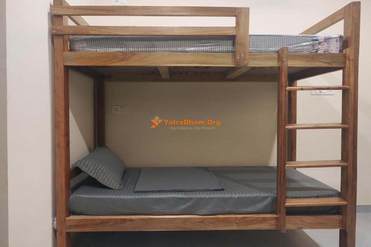 Tavsmi Ashram Puri 3 Bed Room