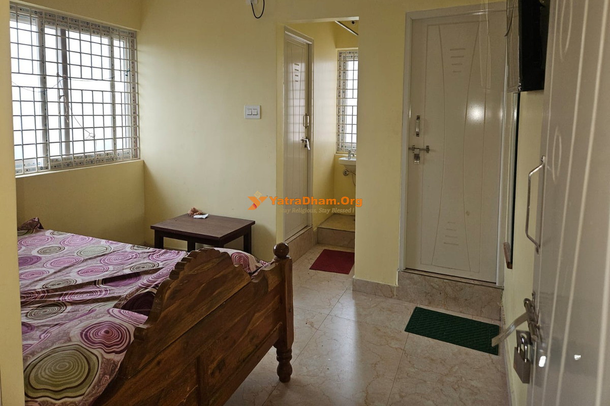 Sri Satyadhyana Sabha Gruha Mysore 2 Bed Room