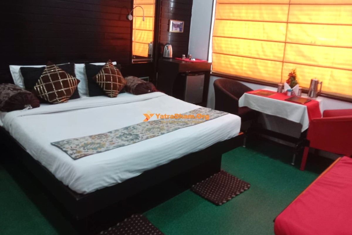 Hotel Le-Leisure Prayagraj 2 Bed Room