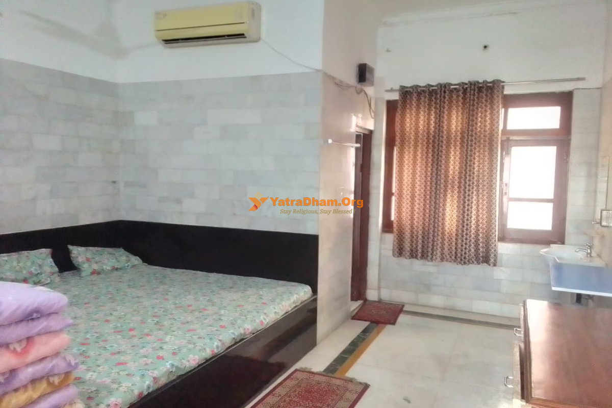 Brajdham Home Stay Ujjain 2 Bed Room View