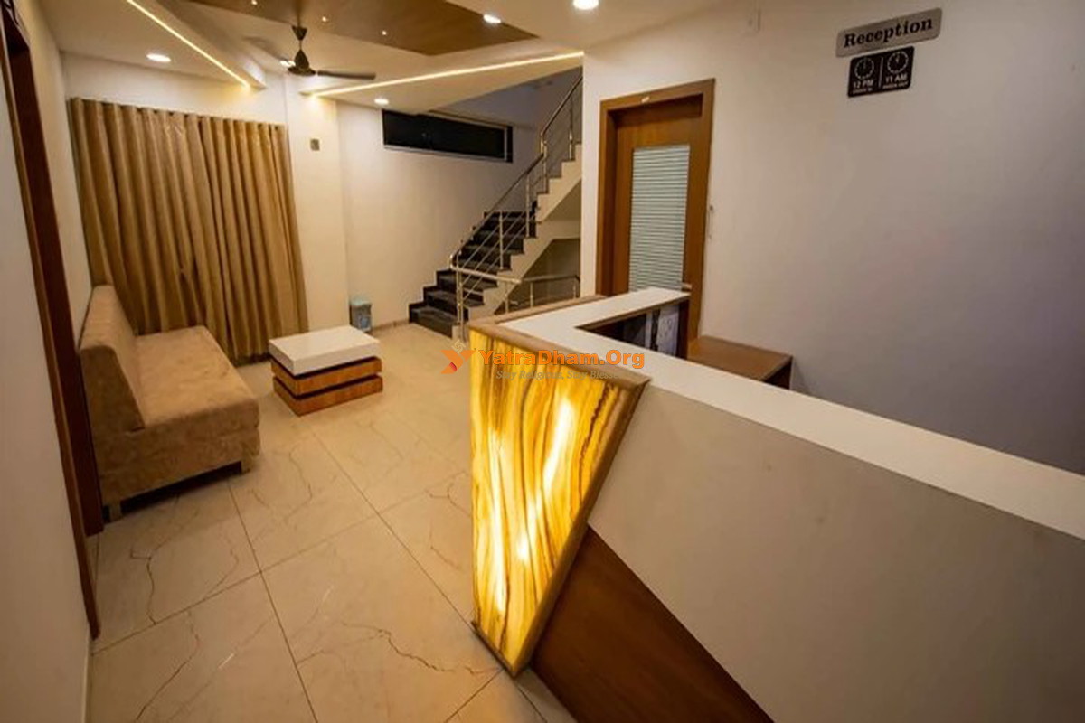Hotel Venus Veraval Reception
