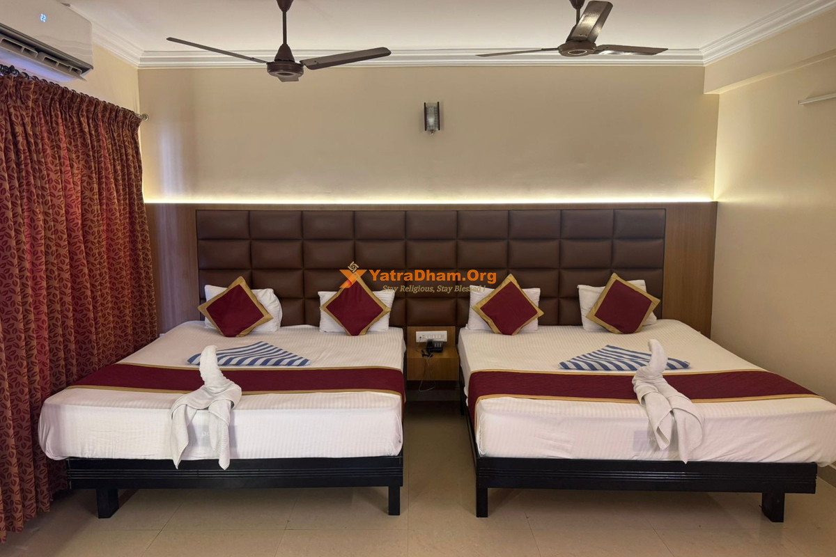 Hotel Sri Maniya Kanyakumari 4 Bed Room
