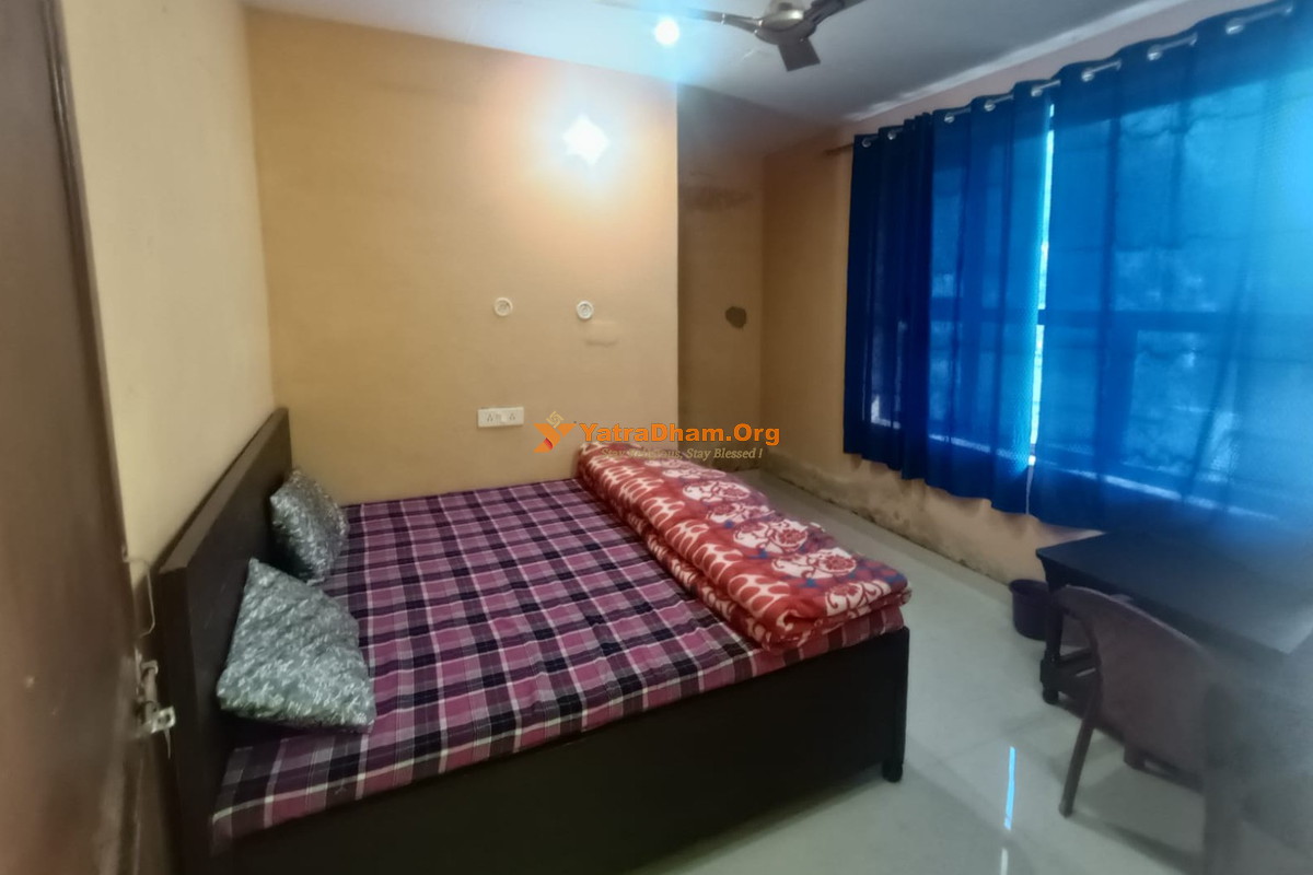Mahakal Somnath Dharamshala - Someshwar 2 Bed Room View
