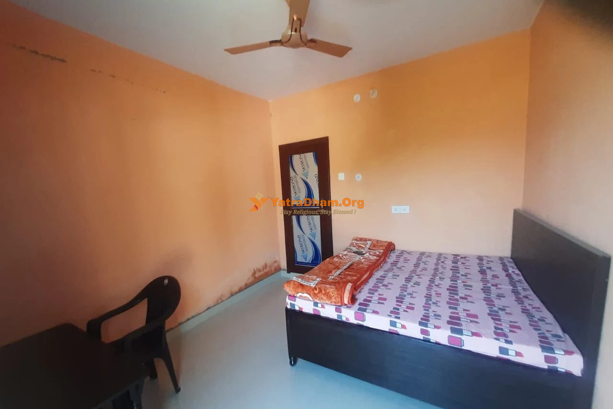 Mahakal Somnath Dharamshala - Someshwar 2 Bed Room View