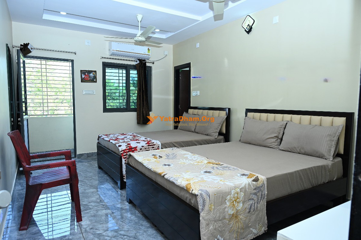 Sripada Vallabha Nivas Pithapuram (2) - 4 Bed Room View