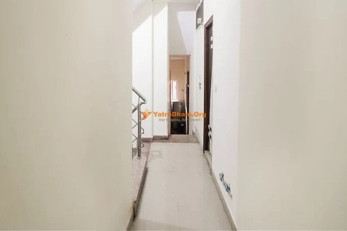 Jain Sadan Delhi Strairs