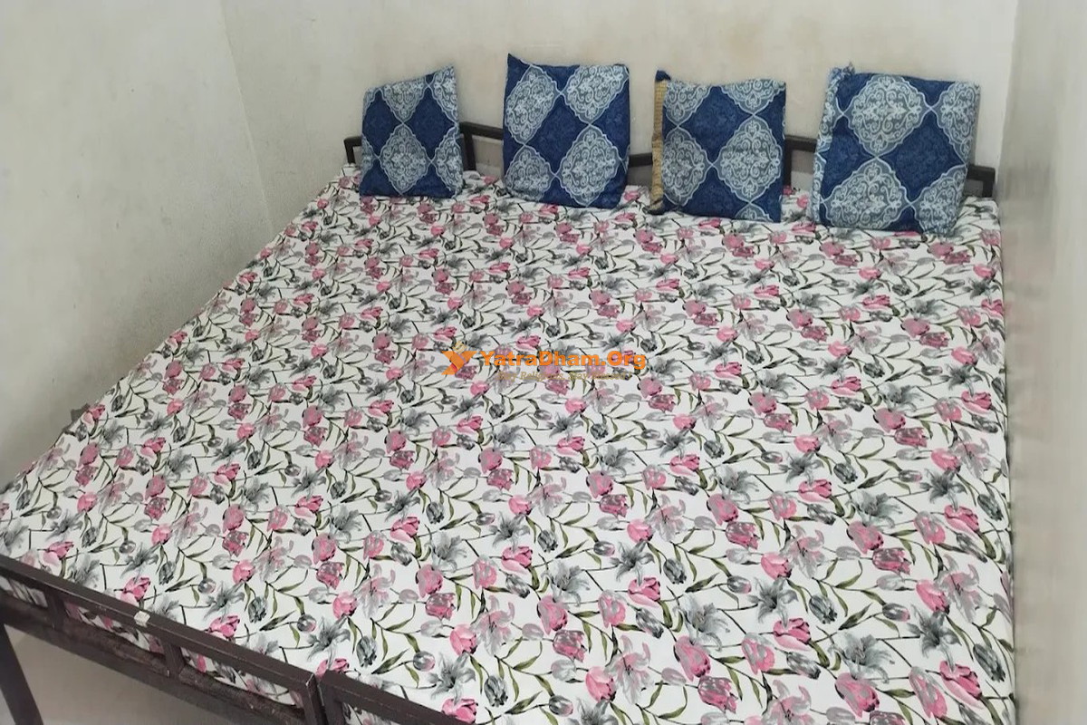Akhil Bhartiya Shree Gujrati Rami Mali Samaj Dharamashala Omkareshwar 4 Bed Room View