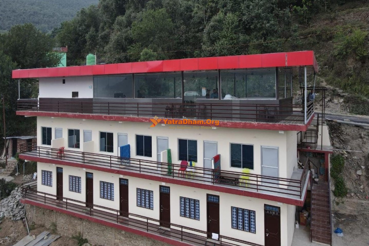 Hotel Laxmi Palace Janki Chatti (Yamunotri) Building