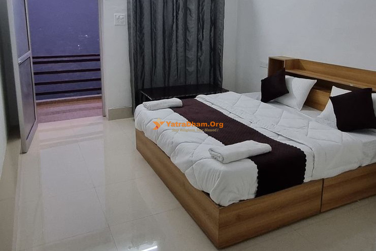 Hotel Laxmi Palace Janki Chatti (Yamunotri) 2 Bed Room