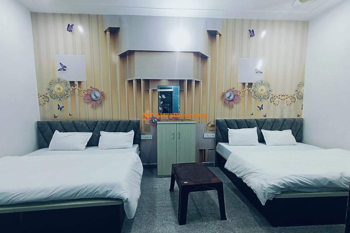 Shree Banshi Palace Khatu 4 Bed Room