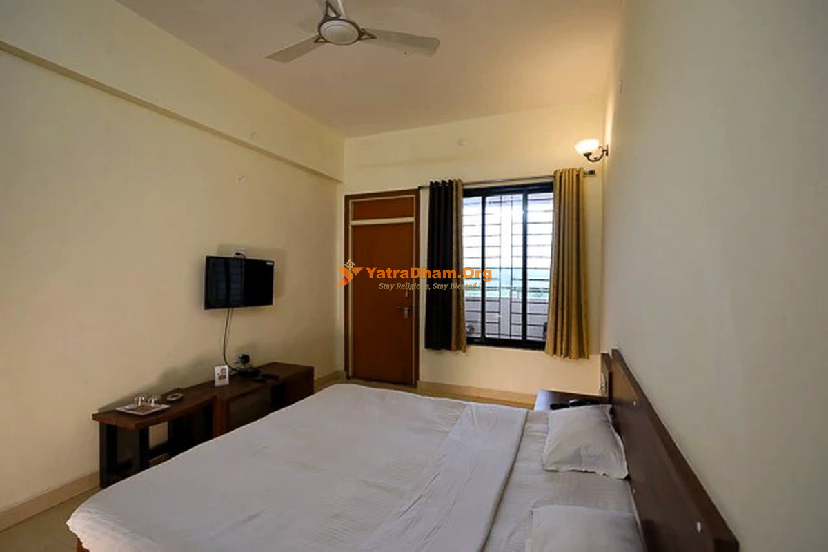 MTDC Yatri Niwas Bhimashankar 2 Bed Room
