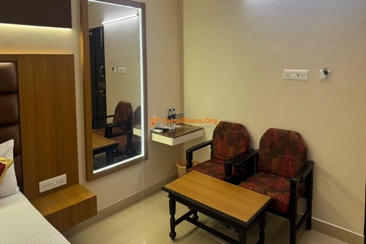 Hotel Sri Maniya Kanyakumari 2 Bed Room