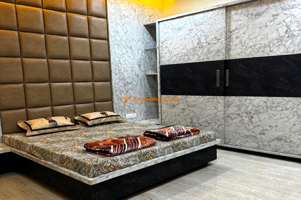 Mama Shree Palace Trimbakeshwar 2 Bed Room
