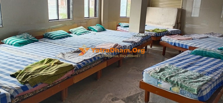 Shree Amdawadi Modh Champaneri Dharamshala Trust Ambaji Room