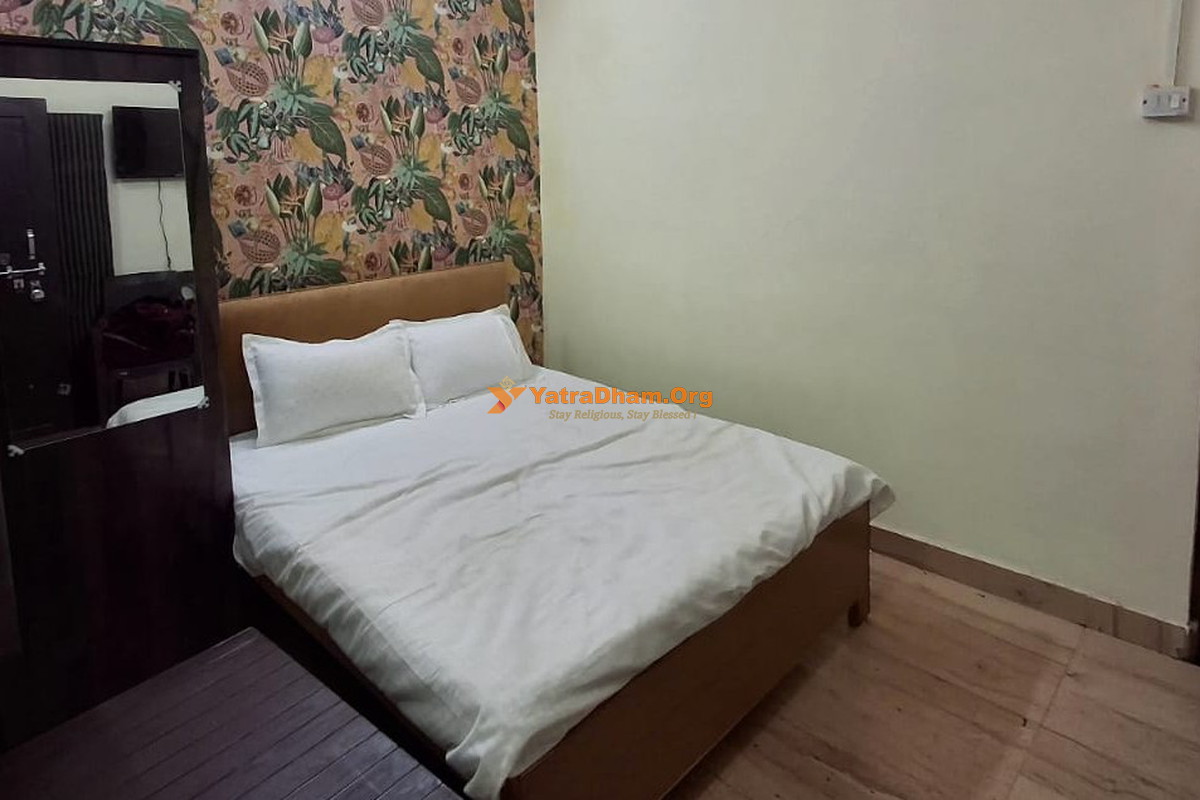 Shri Narayanam Dharamshala Prayagraj (Allahabad) 2 Bed Room