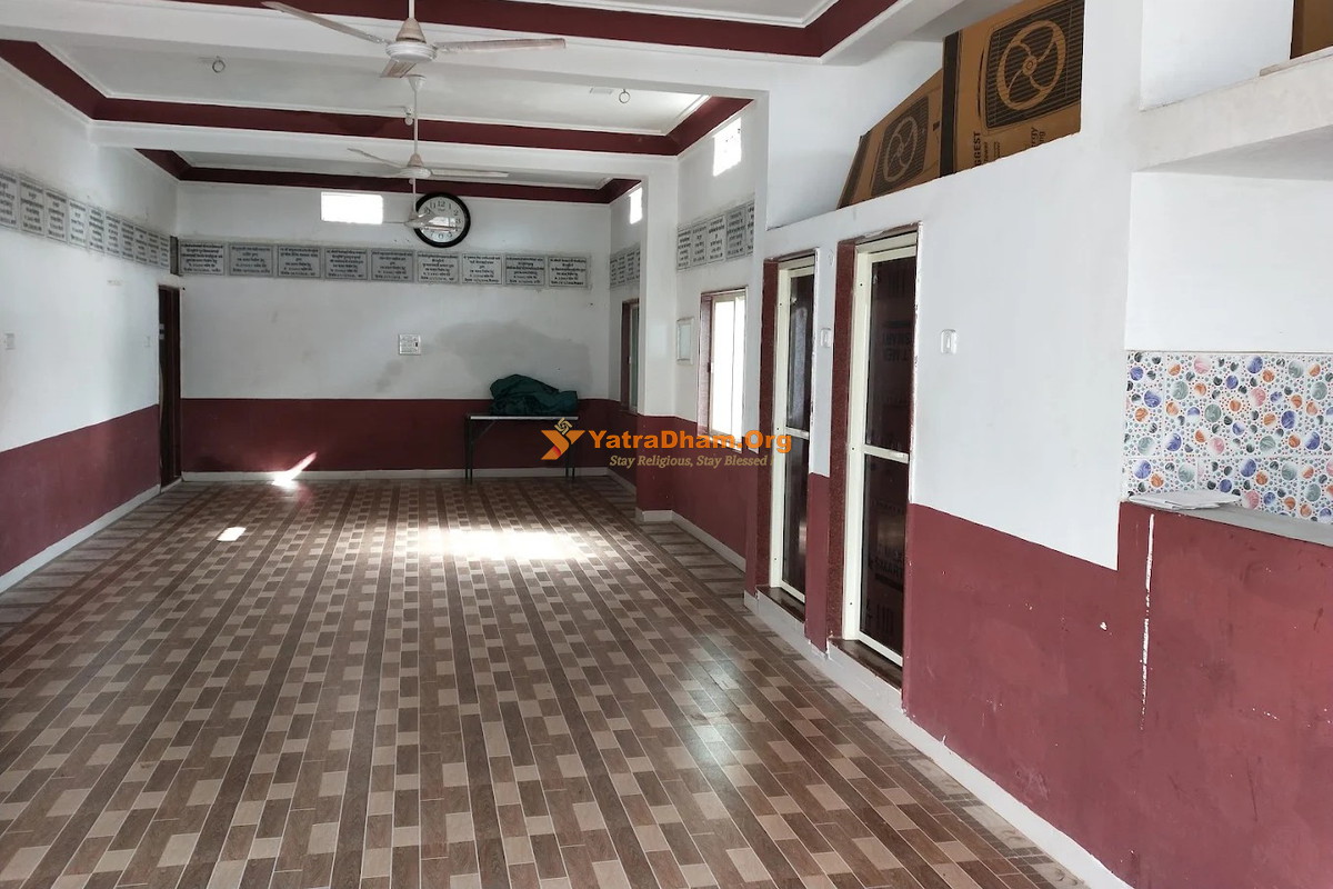 Akhil Bhartiya Shree Gujrati Rami Mali Samaj Dharamashala Omkareshwar 4 Bed Room View