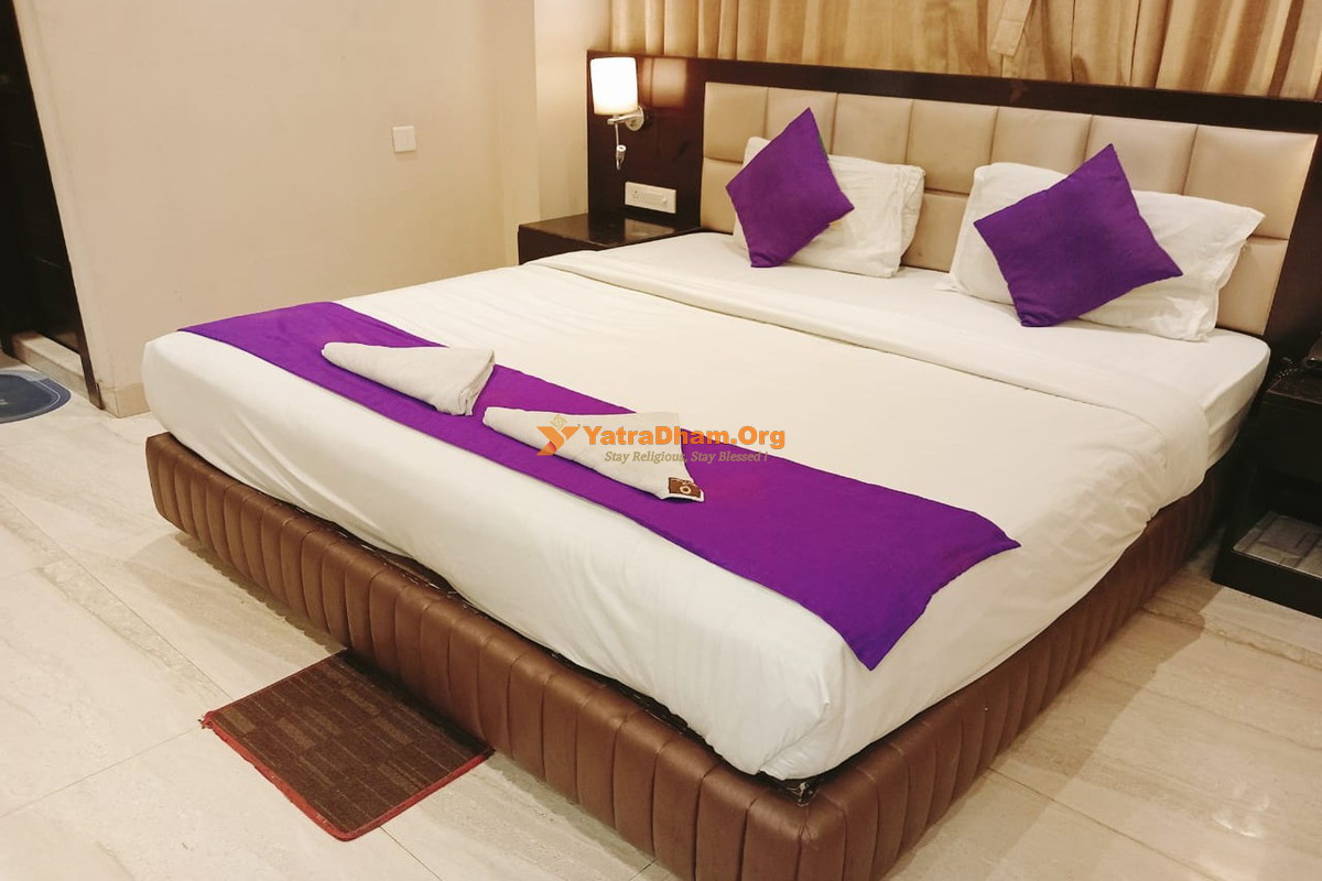 Hotel Radiant - Kolkata 2 Bed Room View