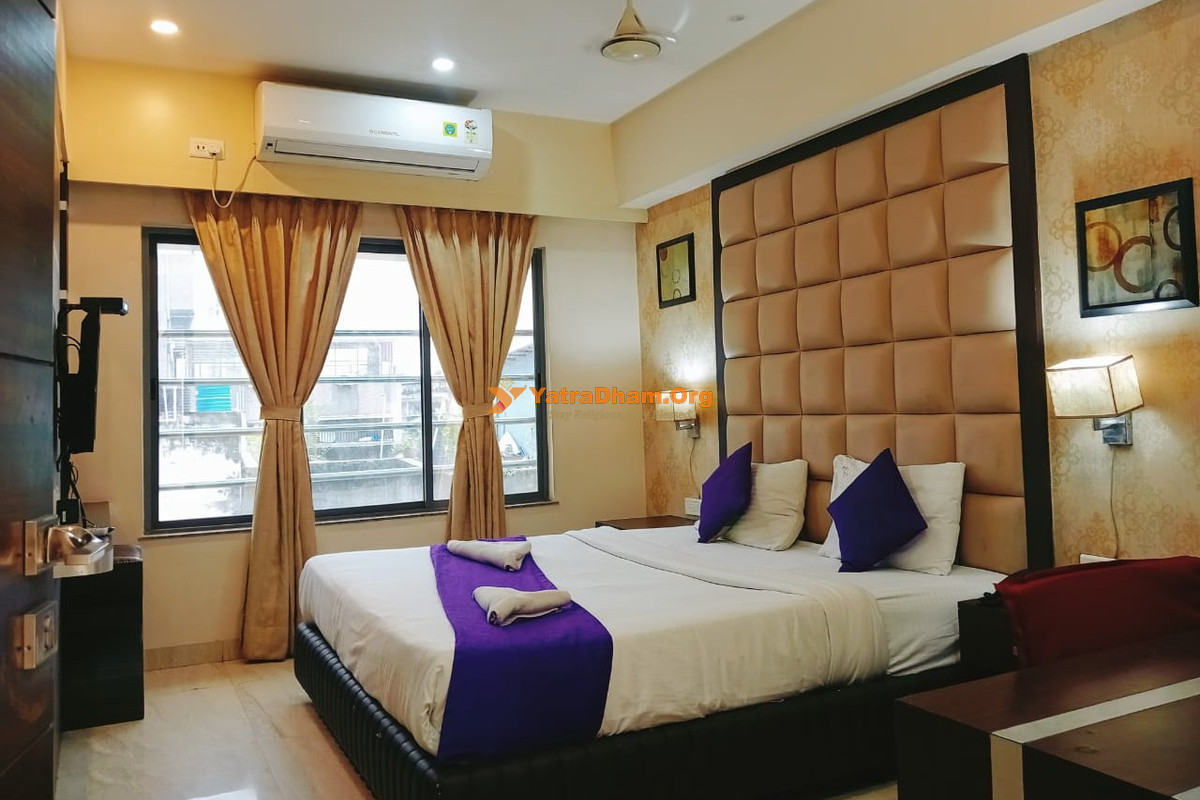 Hotel Radiant - Kolkata 2 Bed Room View