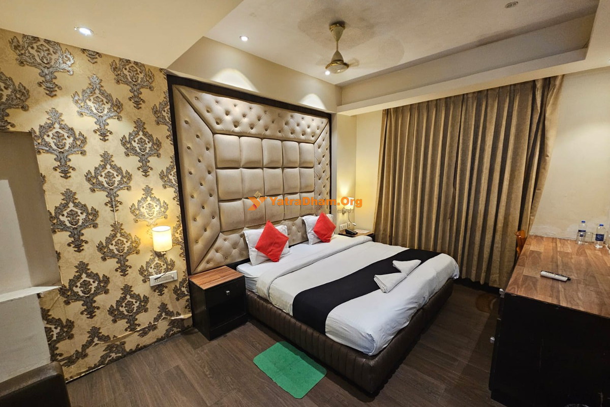 Hotel Radiant - Kolkata 2 Bed Room View