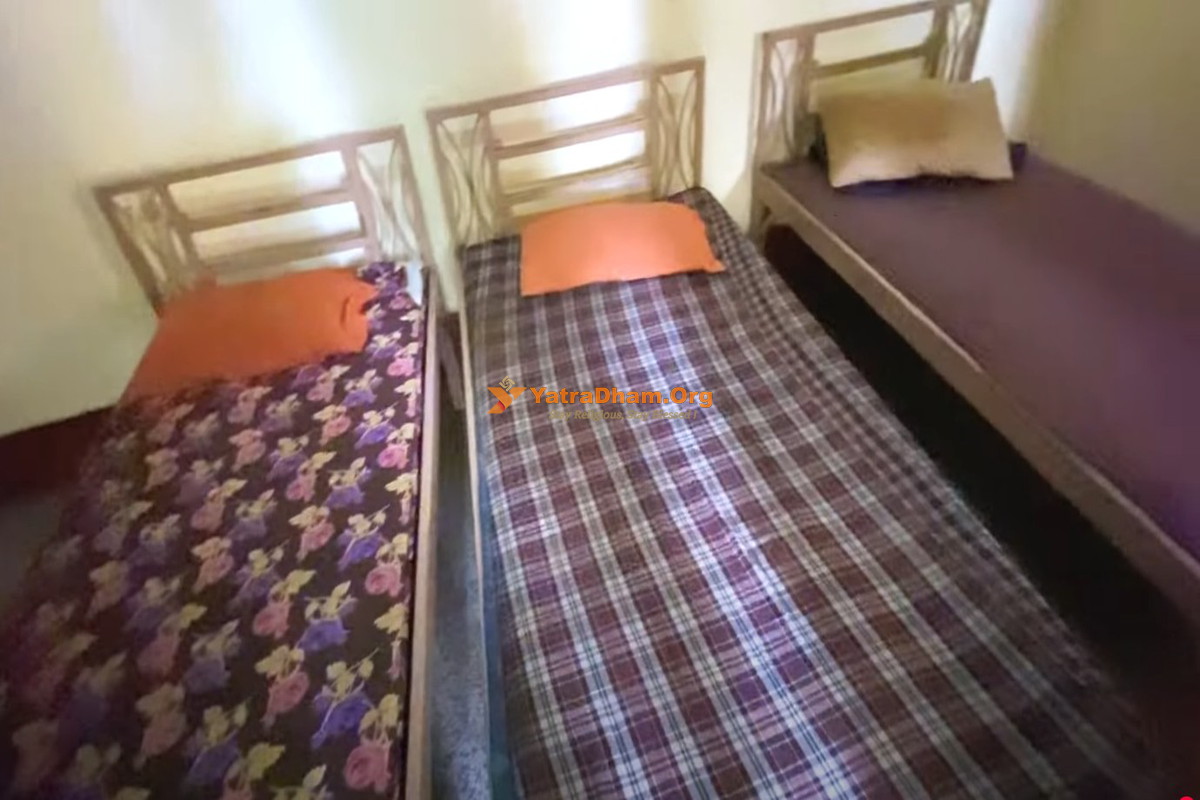 Babu Chhedi Lal Dharamshala Lucknow 3 Bed Room