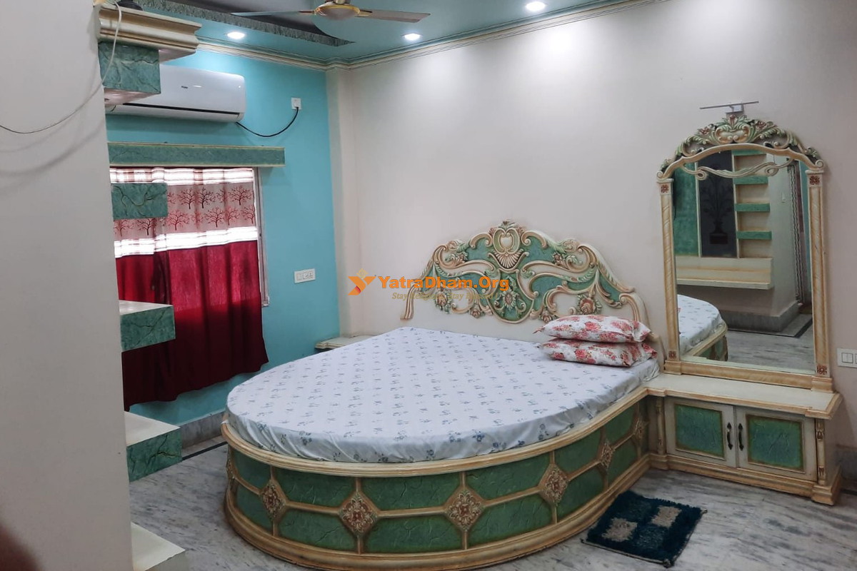 Hotel Priyadarshini Rameswarpur Room