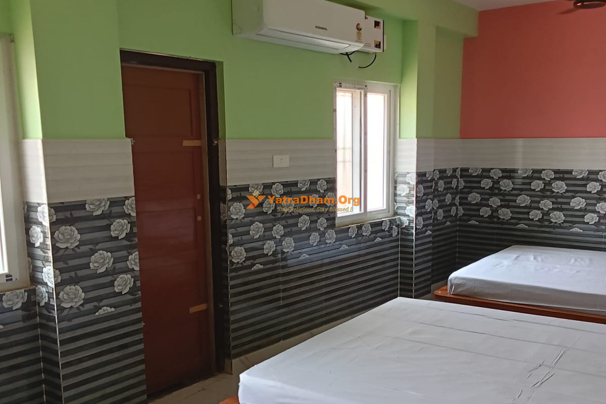 Indira Nandan Inn Lodge Jagannath Puri 4 Bed Room
