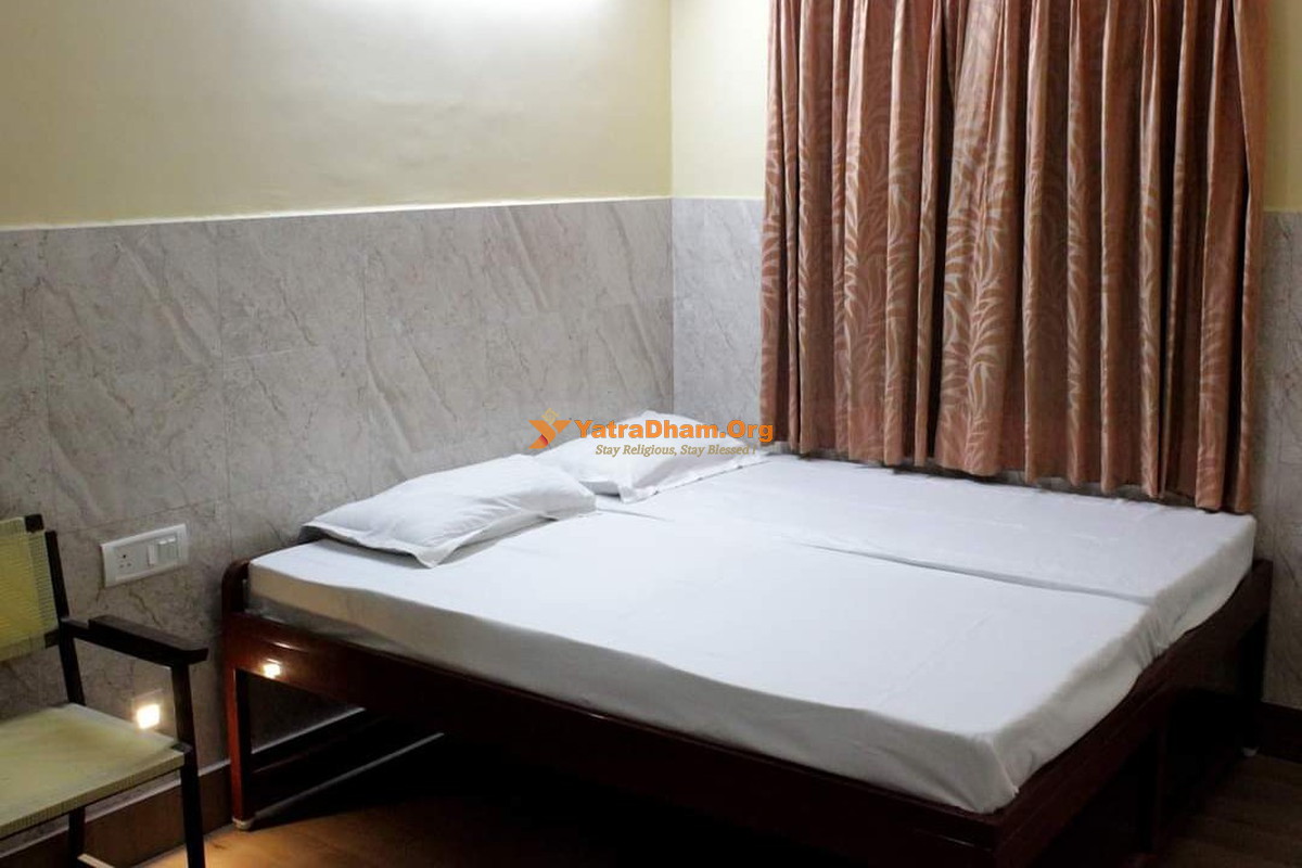 Shri Shri Balananda Dharamshala - New Delhi 2 Bed Room View