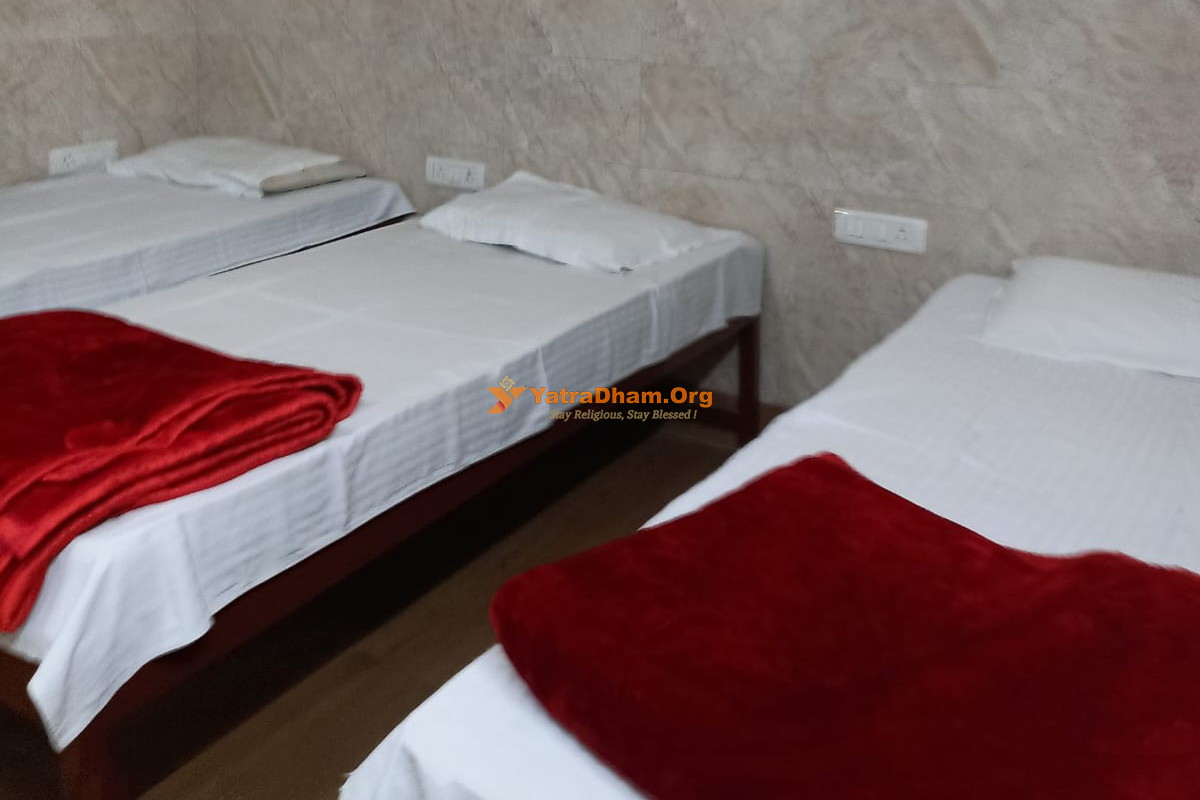 Shri Shri Balananda Dharamshala - New Delhi 4 Bed Room View