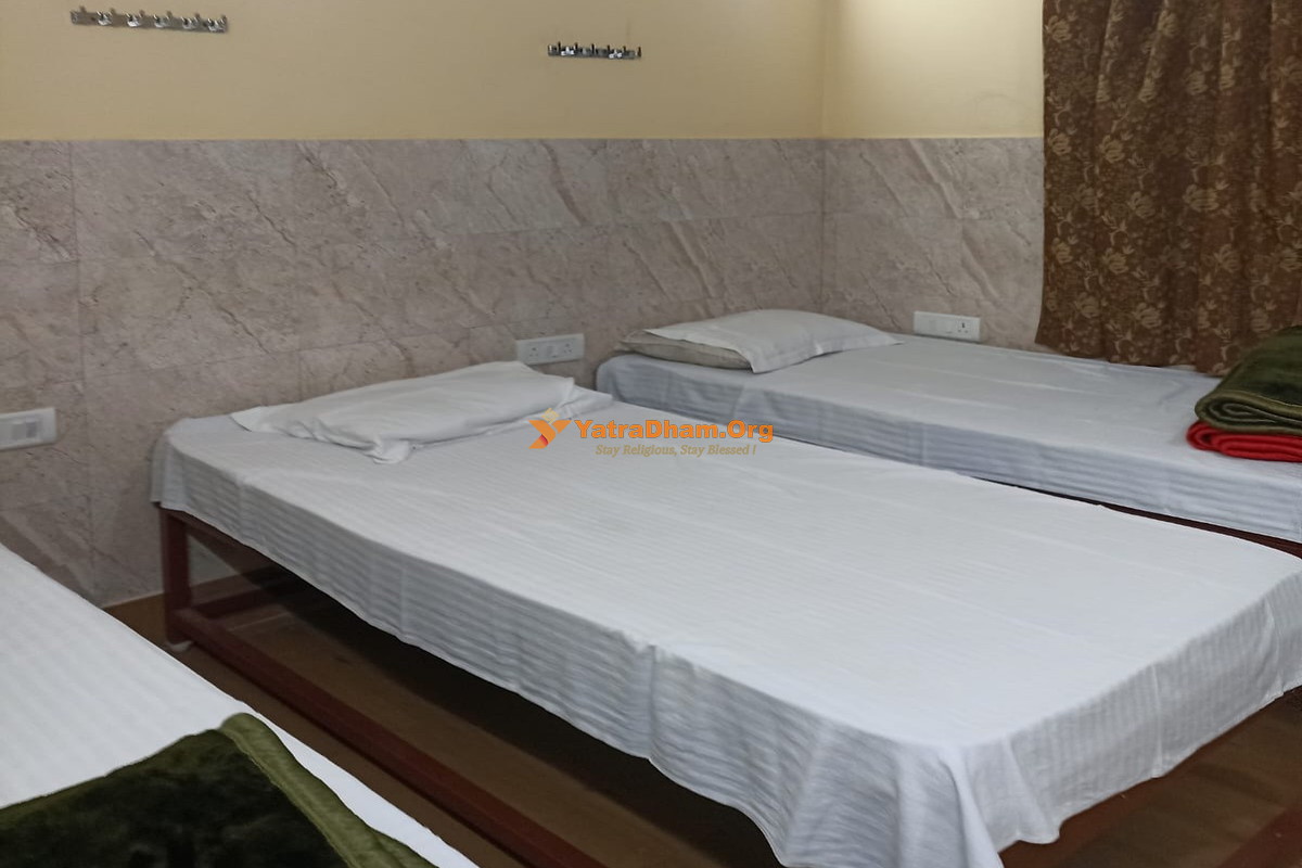 Shri Shri Balananda Dharamshala - New Delhi 4 Bed Room View