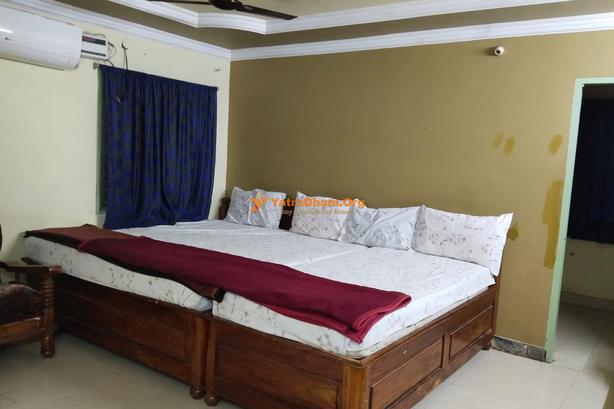 Mahalakshmi Residency Annavaram Room