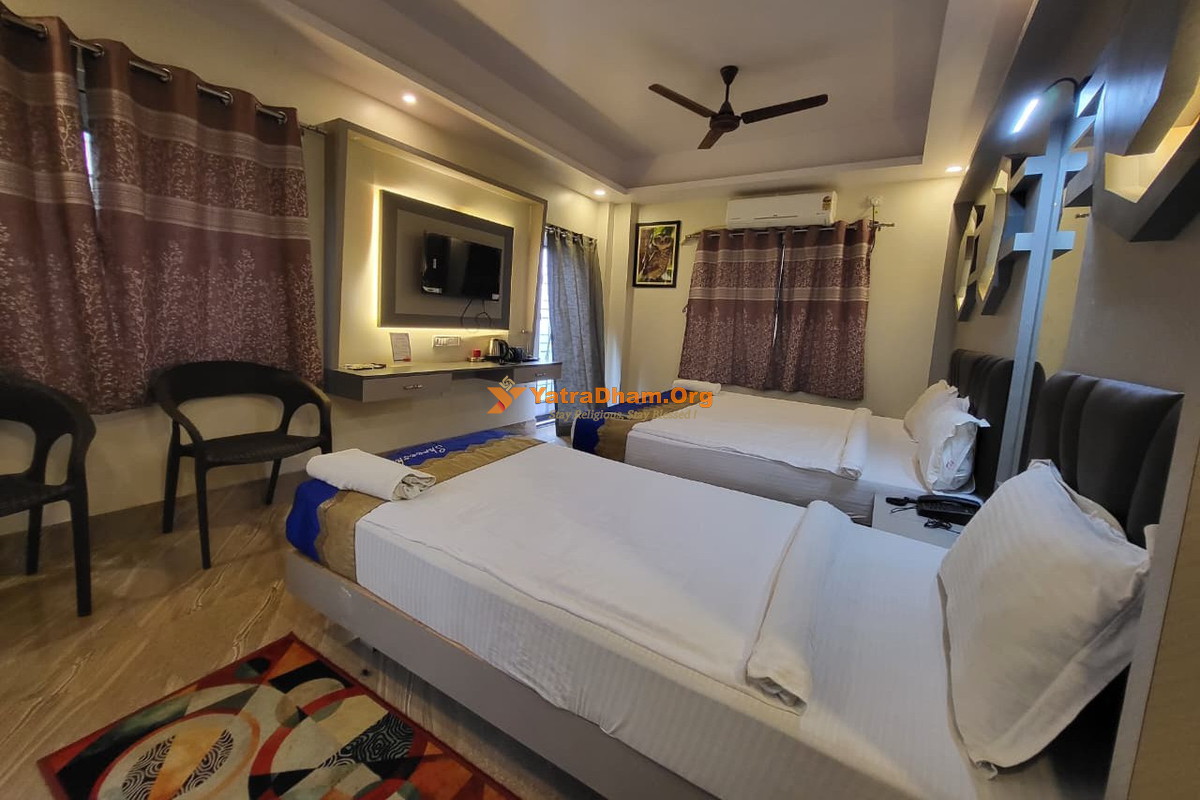 Hotel Shreesh Mayapur 3 Bed Room View