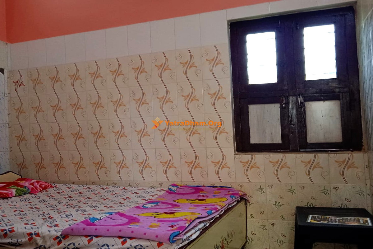 K R Lodge Srisailam (Sundipenta) Room
