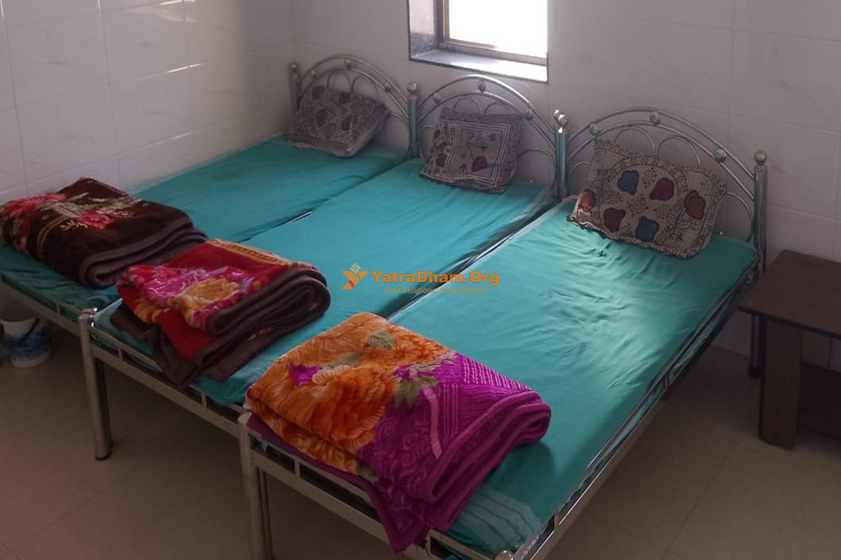 Shri Maheshwari Dharamshala Ramdevra Room