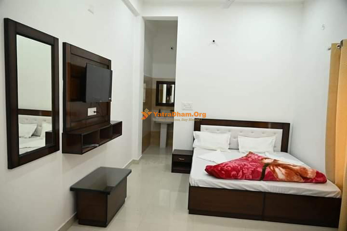 Akshita Home Stay Uttarakashi Room 