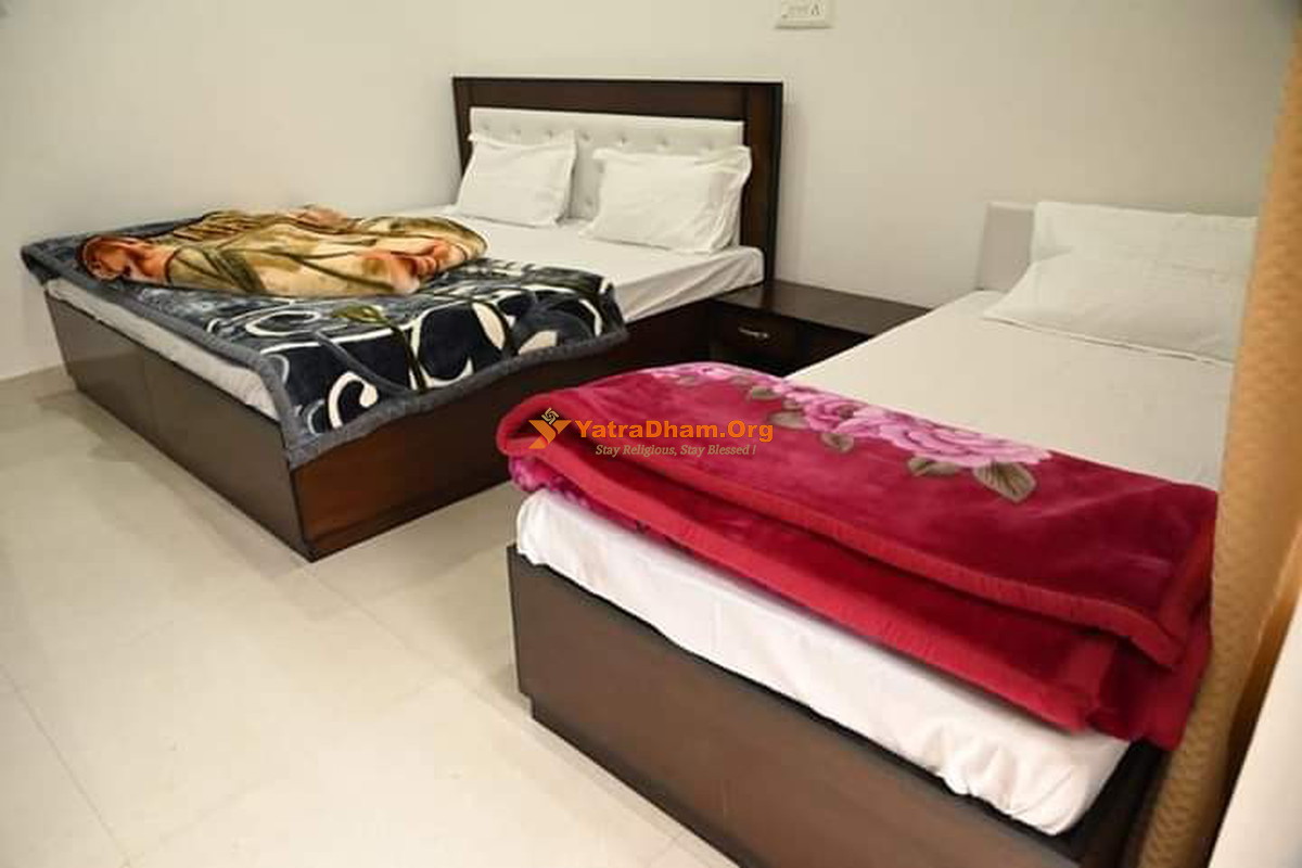 Akshita Home Stay Uttarakashi Room 