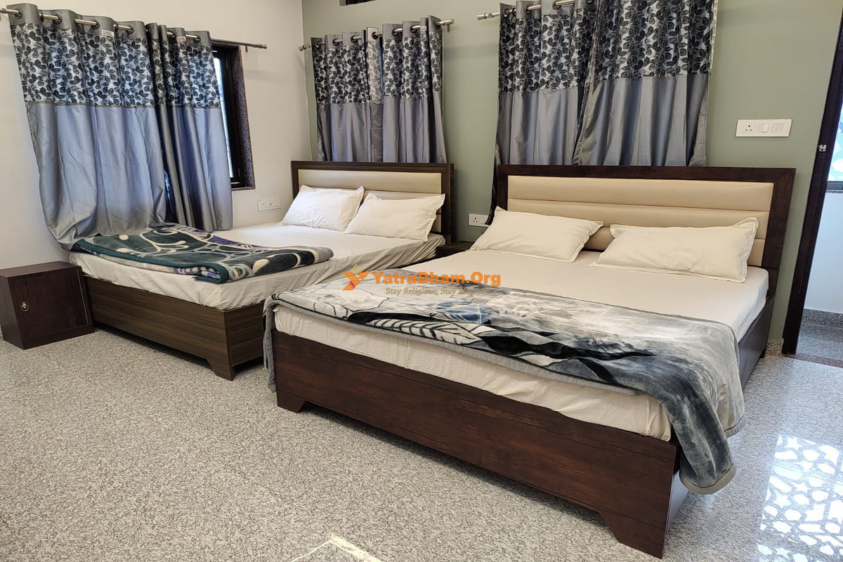 Shree Rajeshwar Seva Sadan Ayodhya 4 Bed Room