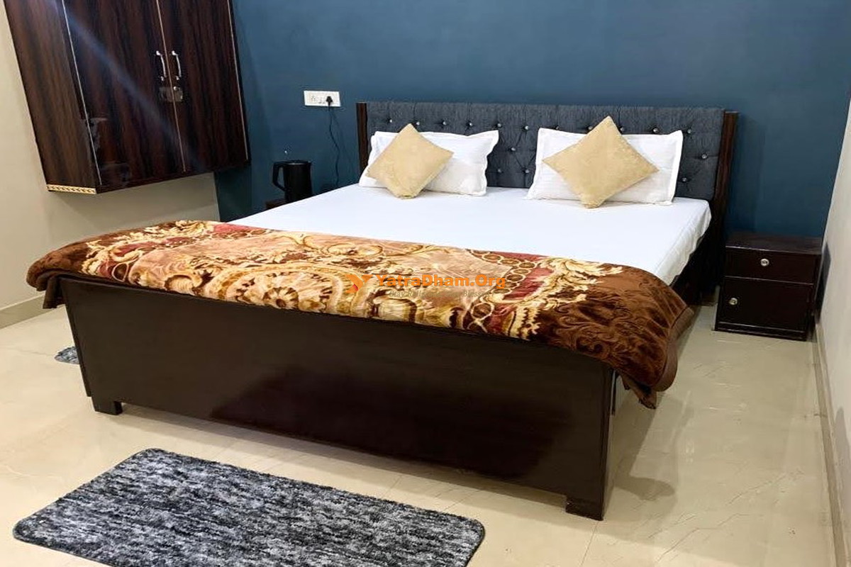 Vidya Nilyam Paying Guest House Ayodhya 2 Bed Room