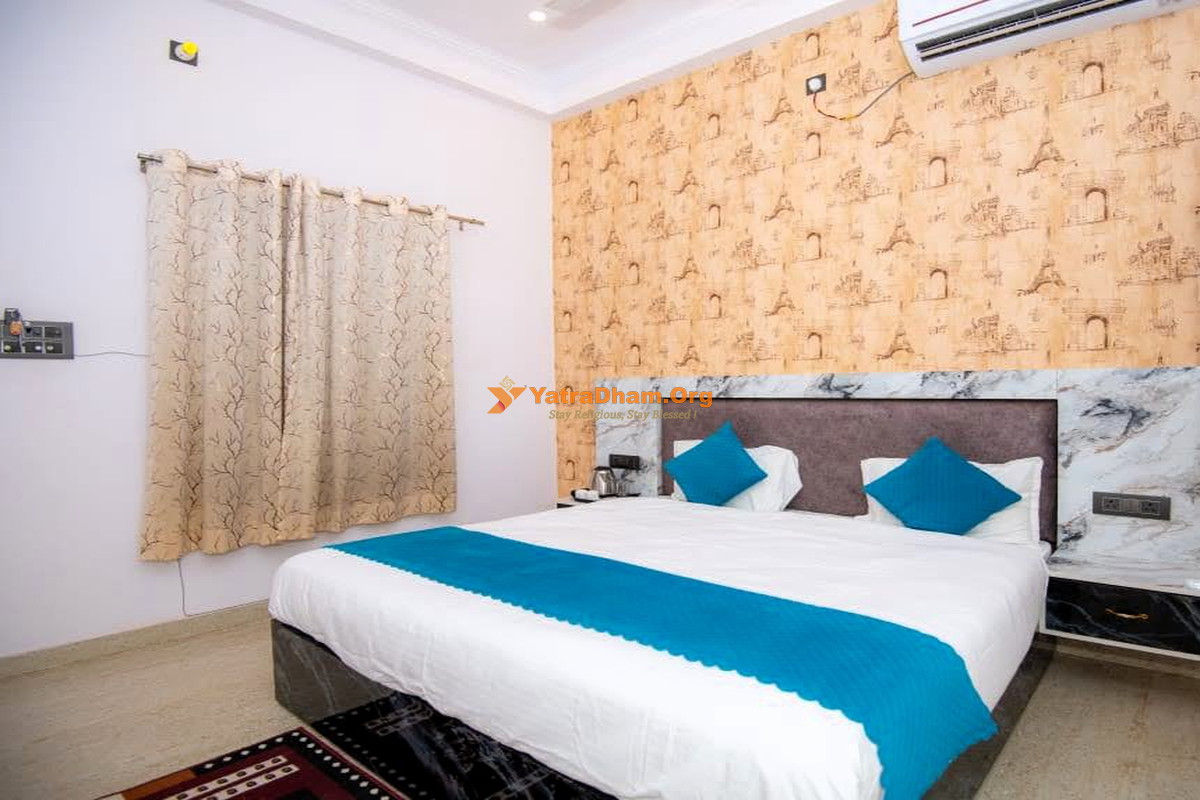 Radhey Radhey Homestay Ayodhya Room