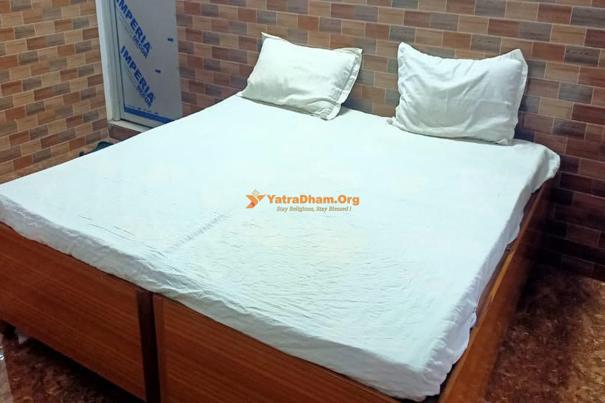 Shastri Bhavan Atithi Niwas Homestay Ayodhya Room View