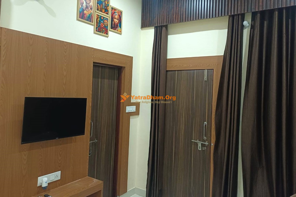 Pratap Homestay Ayodhya Room View
