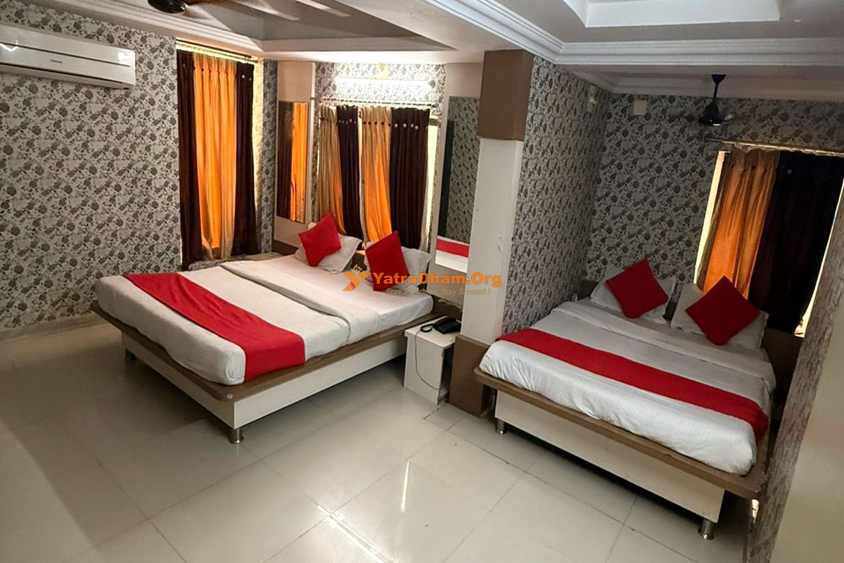Hotel Raj Palace Dwarka 4 Bed Room View