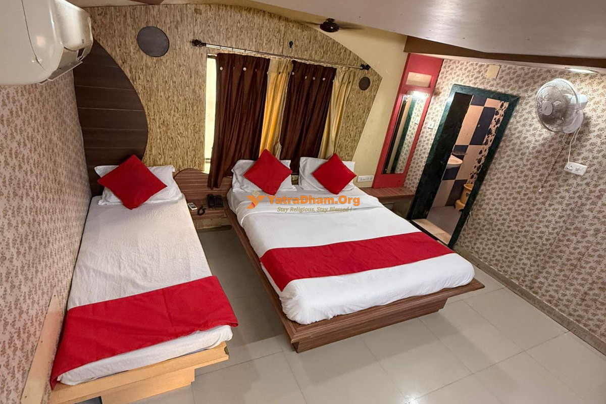 Hotel Raj Palace Dwarka 3 Bed Room View
